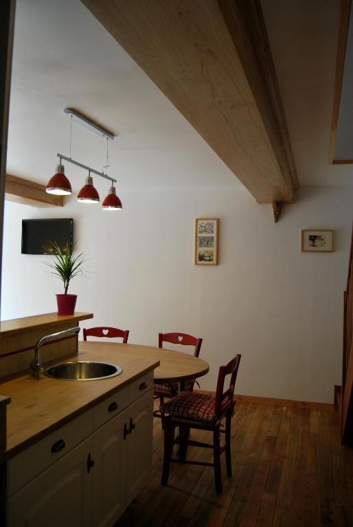 Le Clos Des Tilleuls La Vendelée Habitación foto